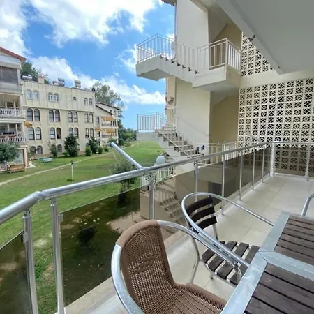 Hotel Lale Side