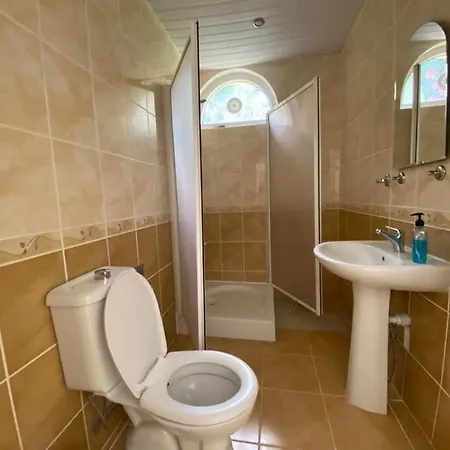 Ξενοδοχείο Lale 4*